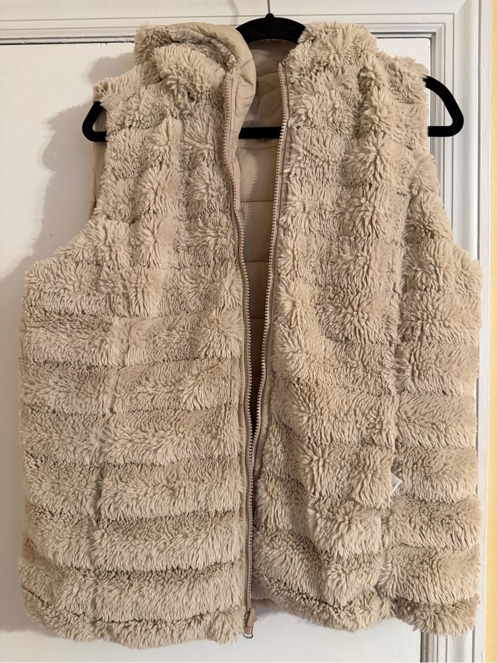 New York & Company Reversible Vest Fuzzy women L